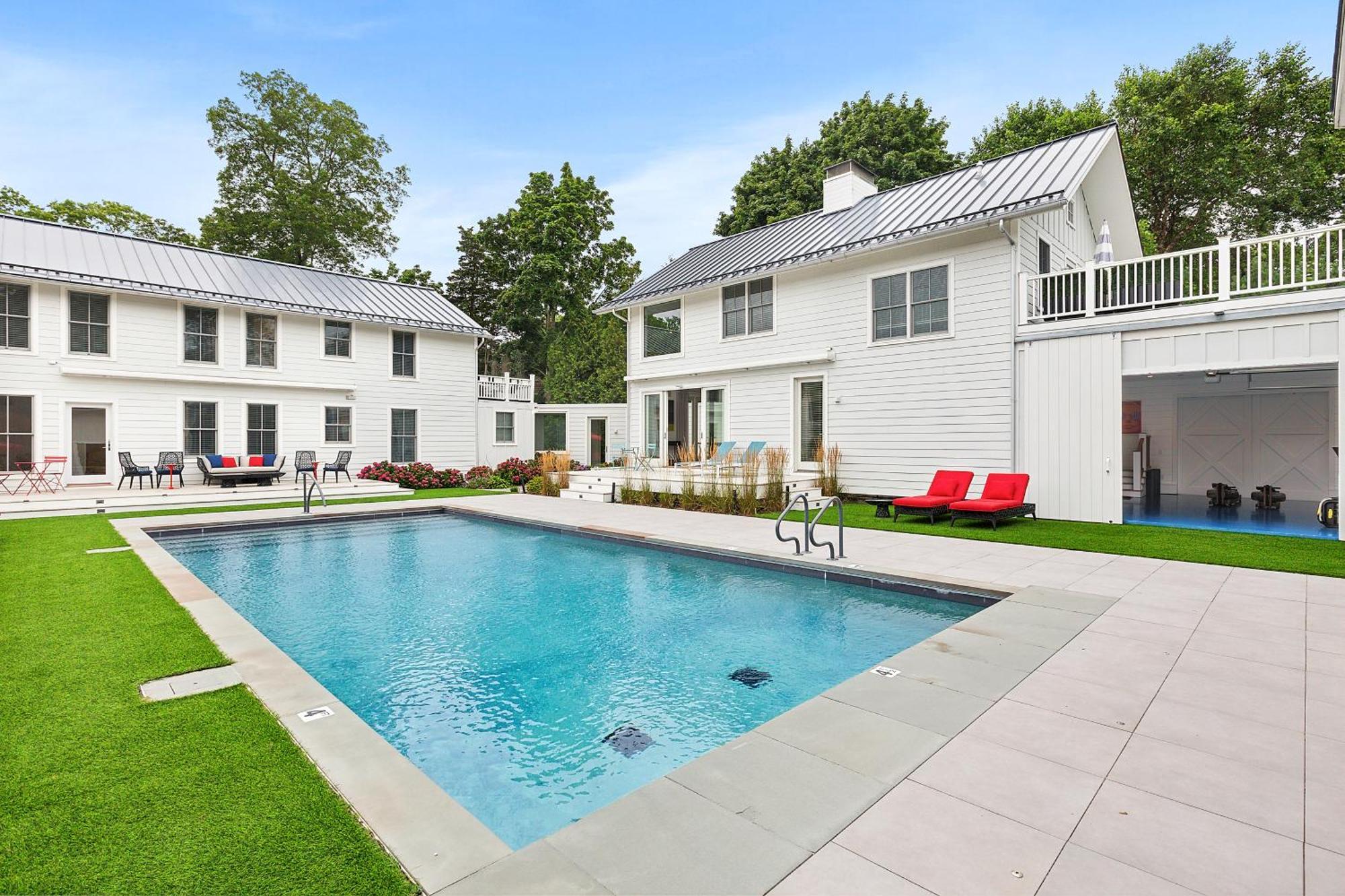 Seven Resort Style Inn Near Beach Shelter Island Heights エクステリア 写真